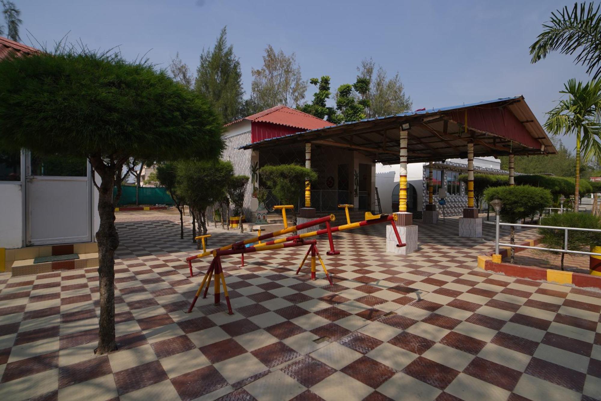 Lake View Village Resort Tajpur エクステリア 写真