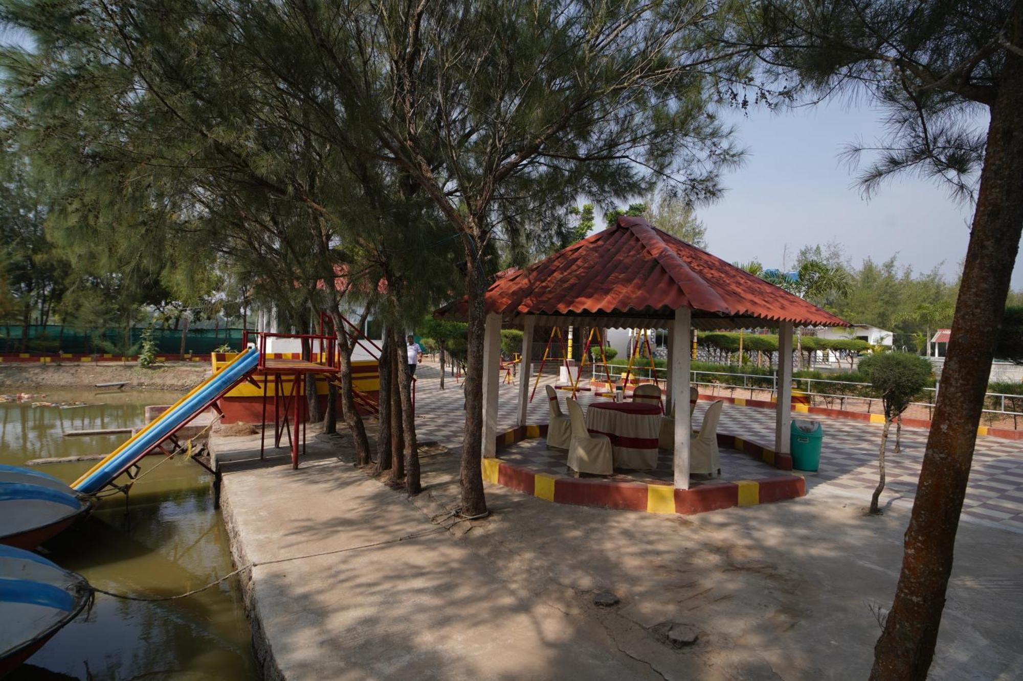 Lake View Village Resort Tajpur エクステリア 写真