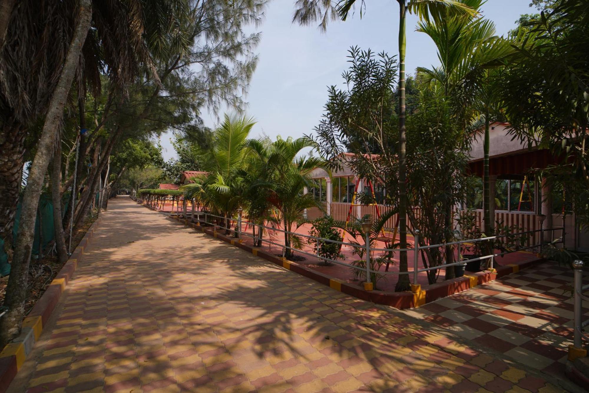 Lake View Village Resort Tajpur エクステリア 写真