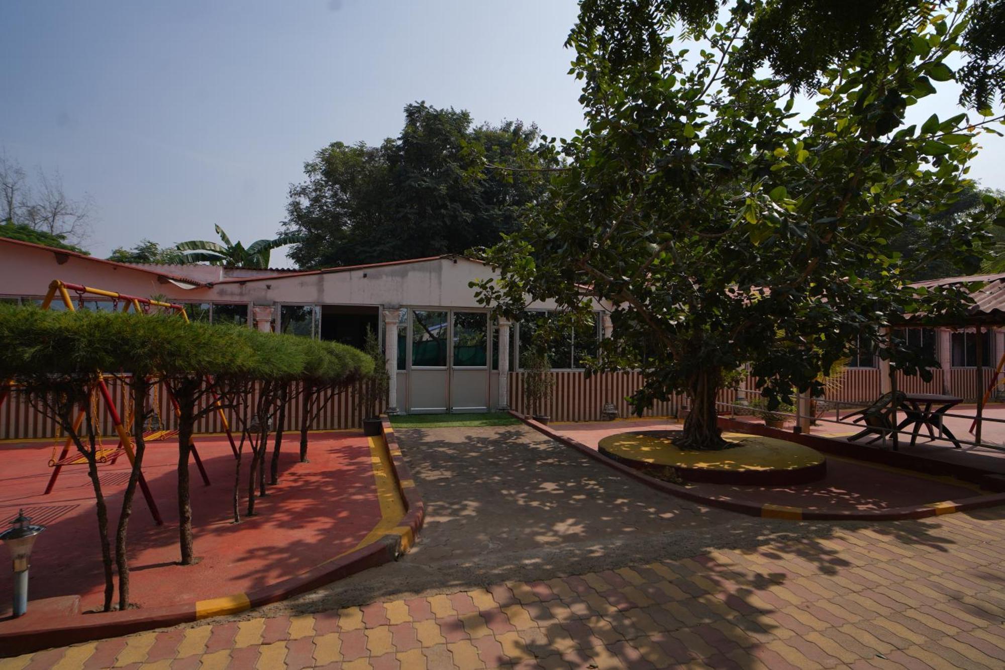 Lake View Village Resort Tajpur エクステリア 写真